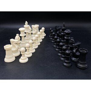 Staunton Weighted Chess Pieces Full Set Black & White Green Felt Vintage